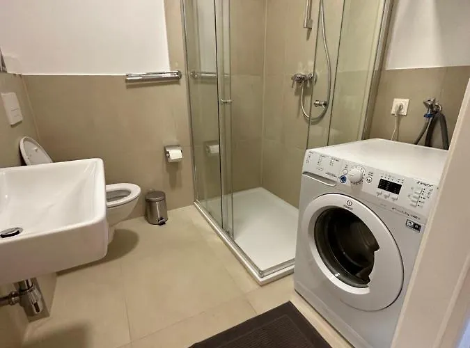 New With Spacious Balcony 18 Διαμέρισμα *